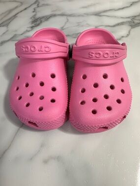 🌲Crocs Kids' Classic Clog - Pink Toddler C7 like new